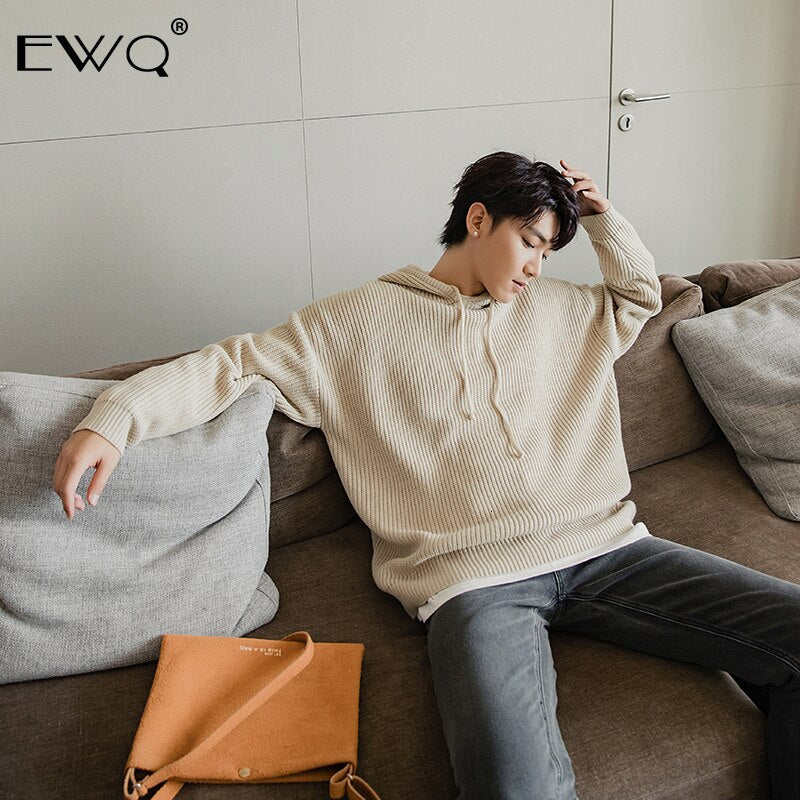 EWQ / 2019 New Fashion Autumn Winter Hooded Collar Drawstring Pullovers Men Loose Casual Japanese Version Knitting Sweater 9A067